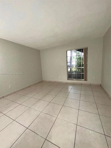 10786 N Kendall Dr D13, Miami, FL 33176