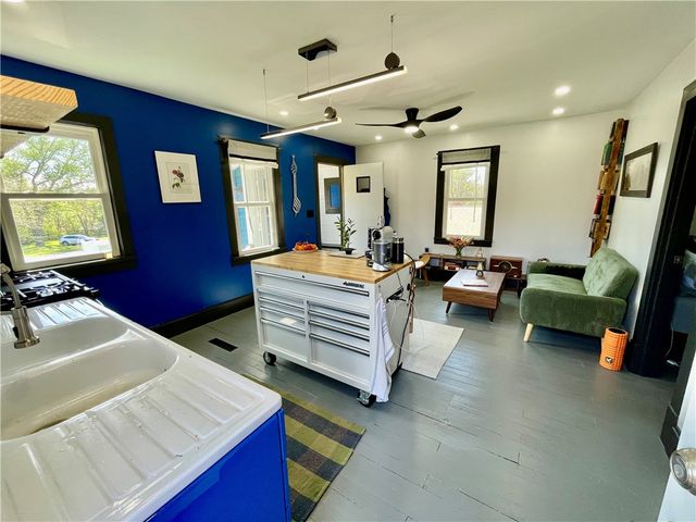 3 Kerr St, Burgettstown Boro, PA 15021