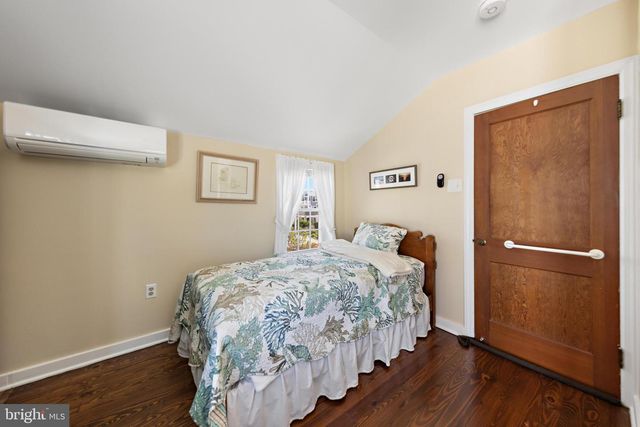 16 STARBOARD RD, Long Beach, NJ 08008