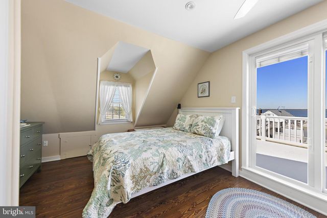 16 STARBOARD RD, Long Beach, NJ 08008