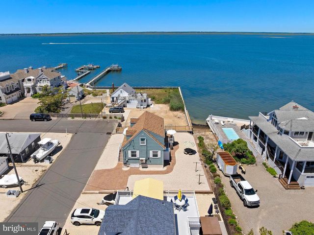 16 STARBOARD RD, Long Beach, NJ 08008