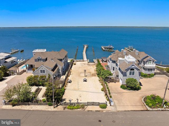 16 STARBOARD RD, Long Beach, NJ 08008