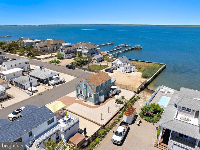 16 STARBOARD RD, Long Beach, NJ 08008