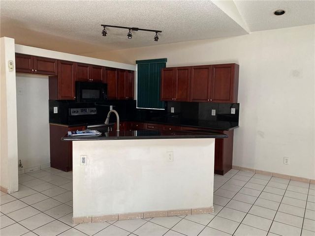 19199 NW 19th Street, Pembroke Pines, FL 33029