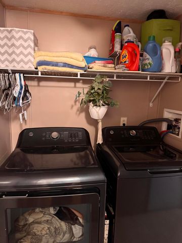 645 Charlie Abney Road, Berea, KY 40403