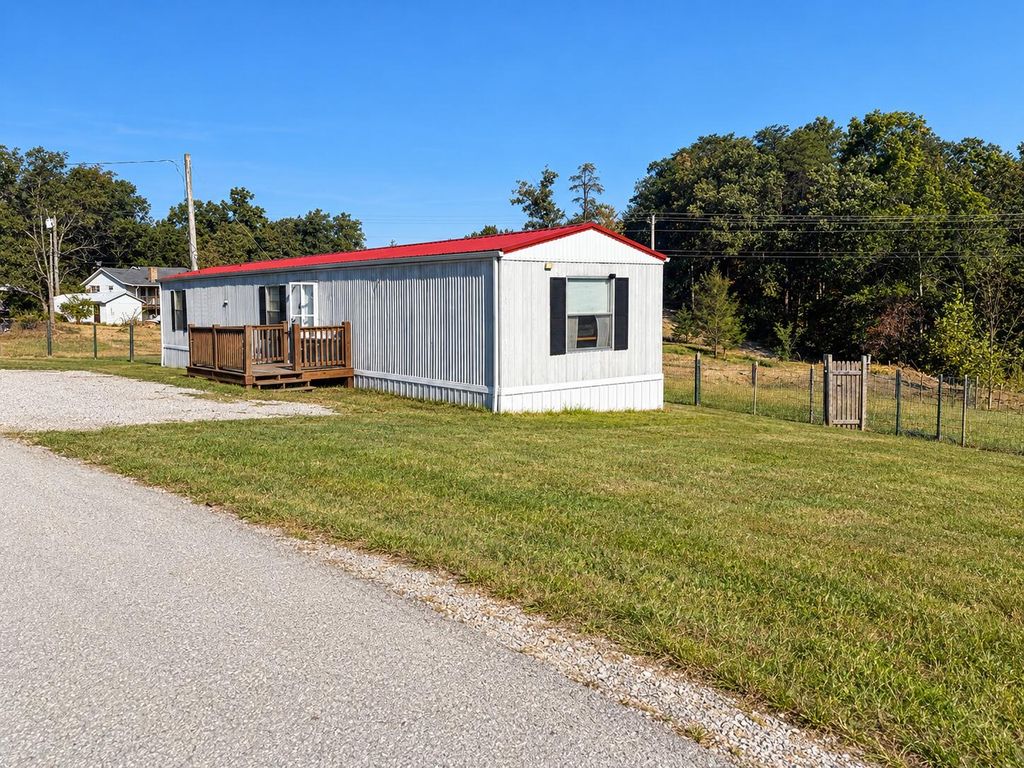 645 Charlie Abney Road, Berea, KY 40403
