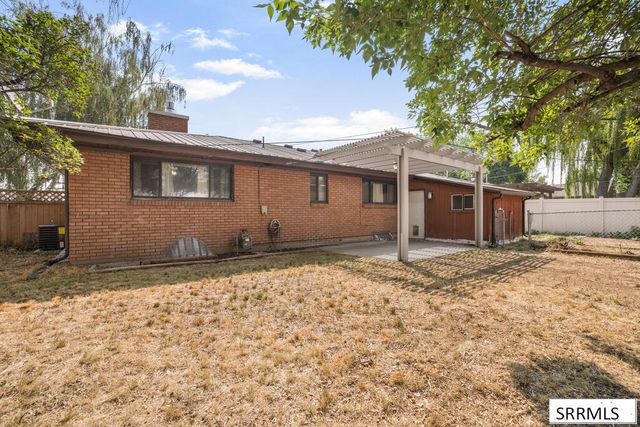 763 Grace Avenue, Idaho Falls, ID 83202