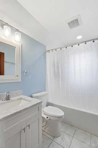 717 Hooven Avenue, Hamilton, OH 45015