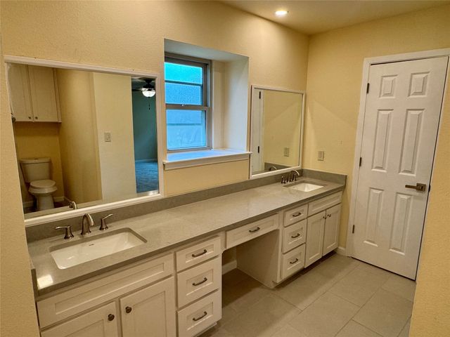 6513 Circleview Drive, North Richland Hills, TX 76180