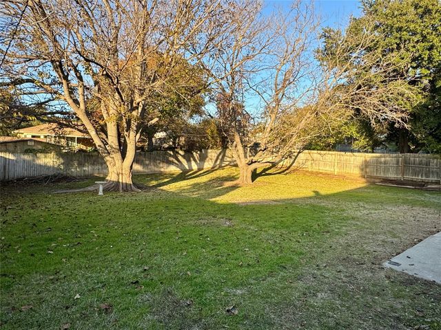 6513 Circleview Drive, North Richland Hills, TX 76180