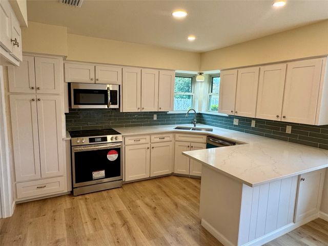 6513 Circleview Drive, North Richland Hills, TX 76180