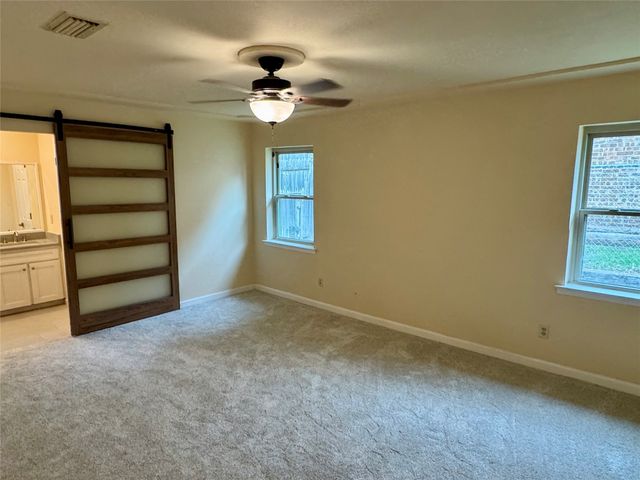 6513 Circleview Drive, North Richland Hills, TX 76180