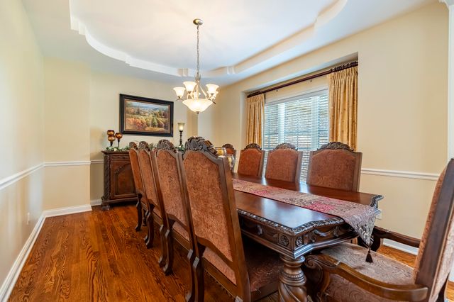 930 Stonebridge Drive, Schererville, IN 46375