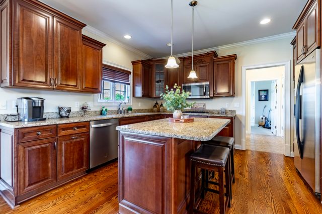 930 Stonebridge Drive, Schererville, IN 46375