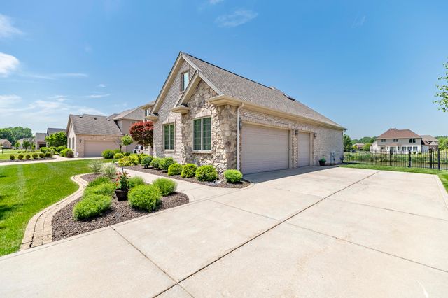 930 Stonebridge Drive, Schererville, IN 46375