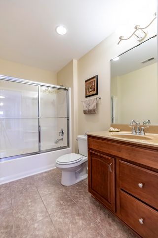 930 Stonebridge Drive, Schererville, IN 46375