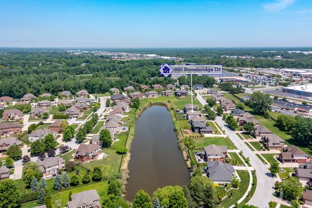 930 Stonebridge Drive, Schererville, IN 46375