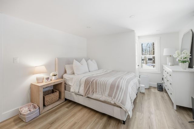 5 Wentworth Drive, Newton, NH 03858