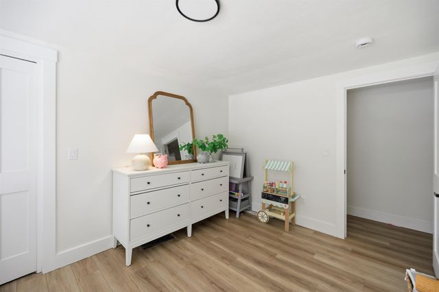 5 Wentworth Drive, Newton, NH 03858