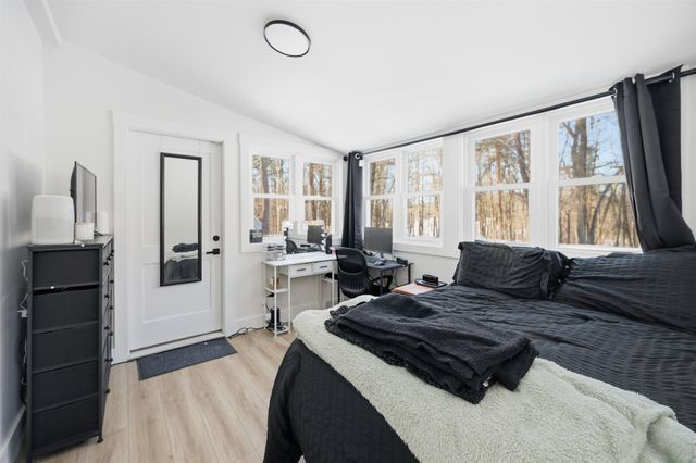 5 Wentworth Drive, Newton, NH 03858