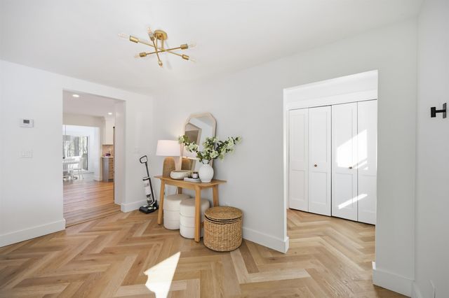 5 Wentworth Drive, Newton, NH 03858