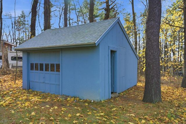 5 Wentworth Drive, Newton, NH 03858