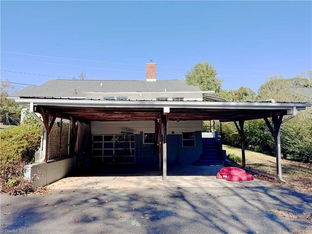 531 Elk Spur Street, Elkin, NC 28621