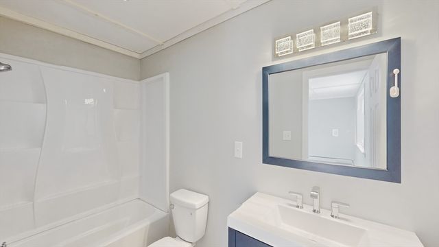 6 Balsamwood Ave, Billerica, MA 01821