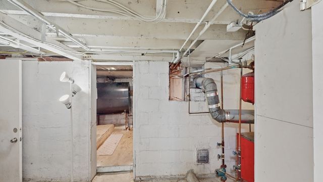 6 Balsamwood Ave, Billerica, MA 01821