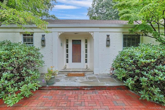 115 Whippoorwill Road, Armonk, NY 10504