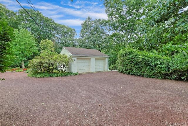 115 Whippoorwill Road, Armonk, NY 10504