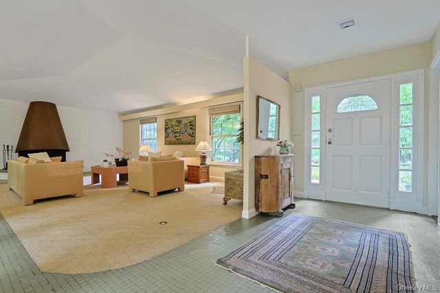115 Whippoorwill Road, Armonk, NY 10504