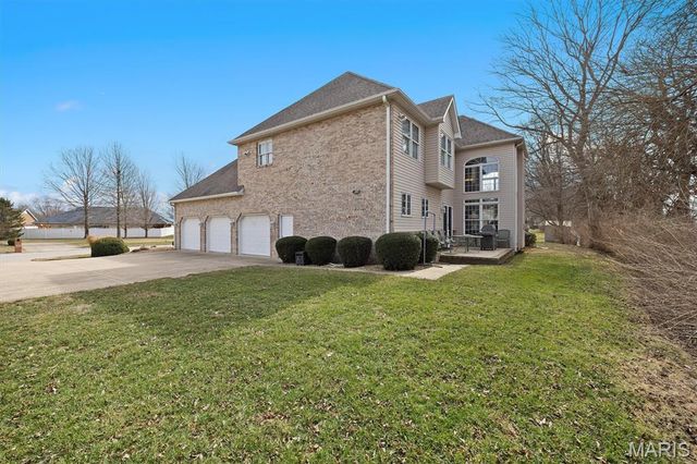 499 Polk Street, Trenton, IL 62293