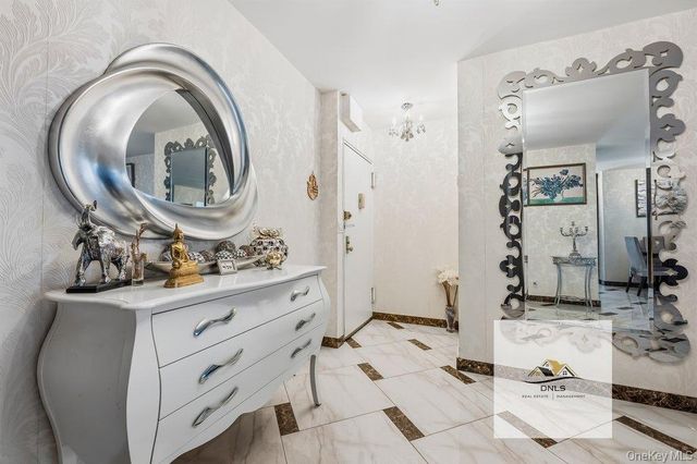 61-45 98th Street 14K, Rego Park, NY 11374
