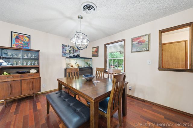 1005 E 12th Street, Claremore, OK 74017