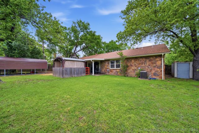 1005 E 12th Street, Claremore, OK 74017