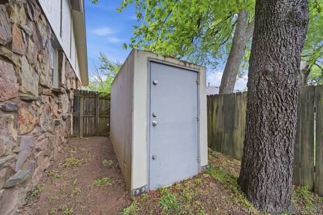 1005 E 12th Street, Claremore, OK 74017