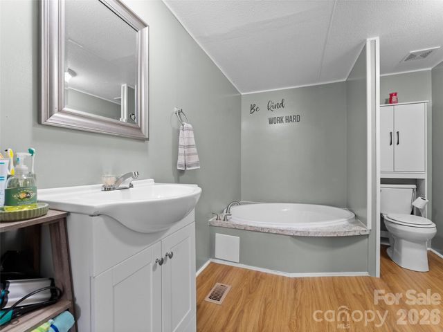 301 Matthew Lane, Canton, NC 28716