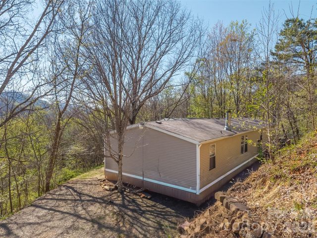 301 Matthew Lane, Canton, NC 28716