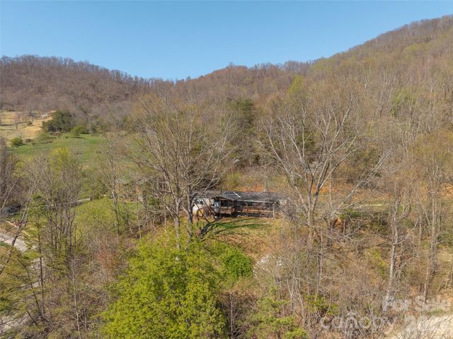 301 Matthew Lane, Canton, NC 28716