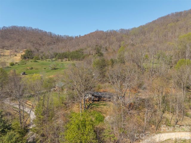 301 Matthew Lane, Canton, NC 28716