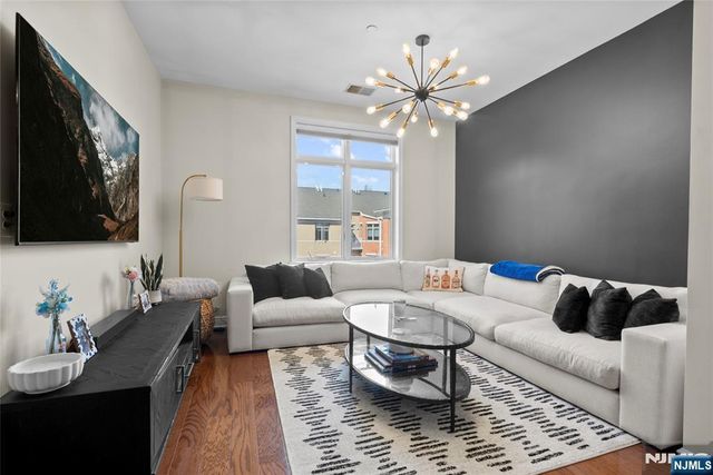 7400 River Road 401, North Bergen, NJ 07047