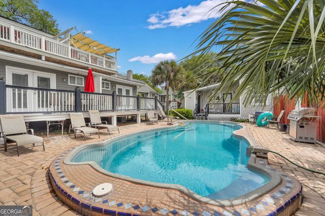 525 E Gwinnett Street B, Savannah, GA 31401