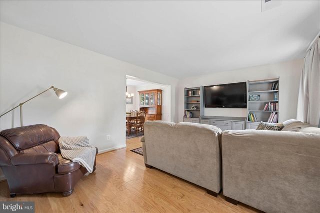 19804 WESTERLY AVE, Poolesville, MD 20837