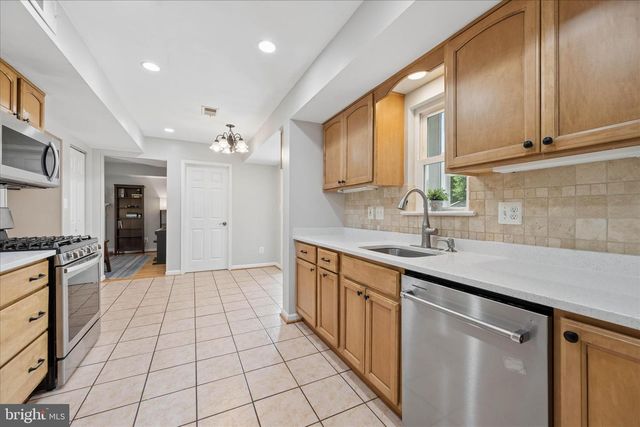 19804 WESTERLY AVE, Poolesville, MD 20837