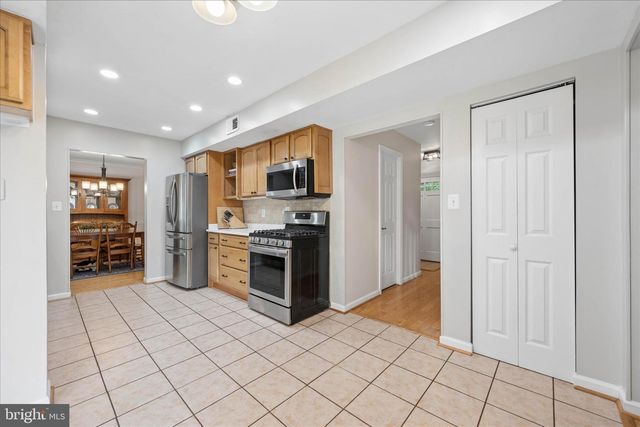 19804 WESTERLY AVE, Poolesville, MD 20837