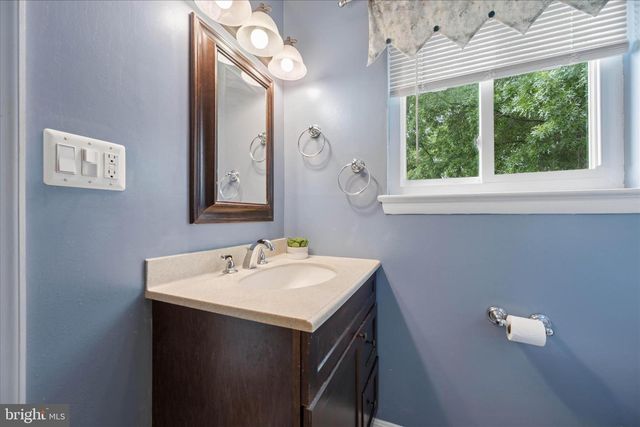 19804 WESTERLY AVE, Poolesville, MD 20837