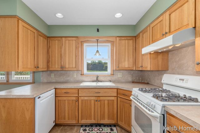 3718 48th Street, Hamilton, MI 49419
