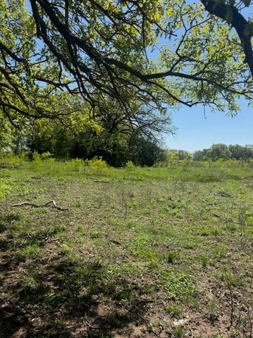 6355 Newt Patterson Road A, Mansfield, TX 76063