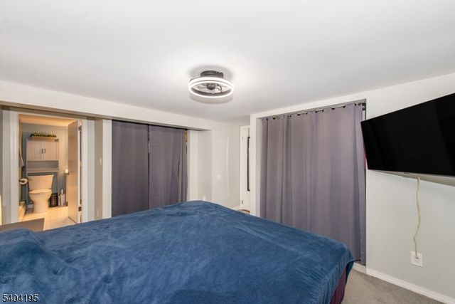 304 Squaw Trl, Hopatcong Boro, NJ 07821